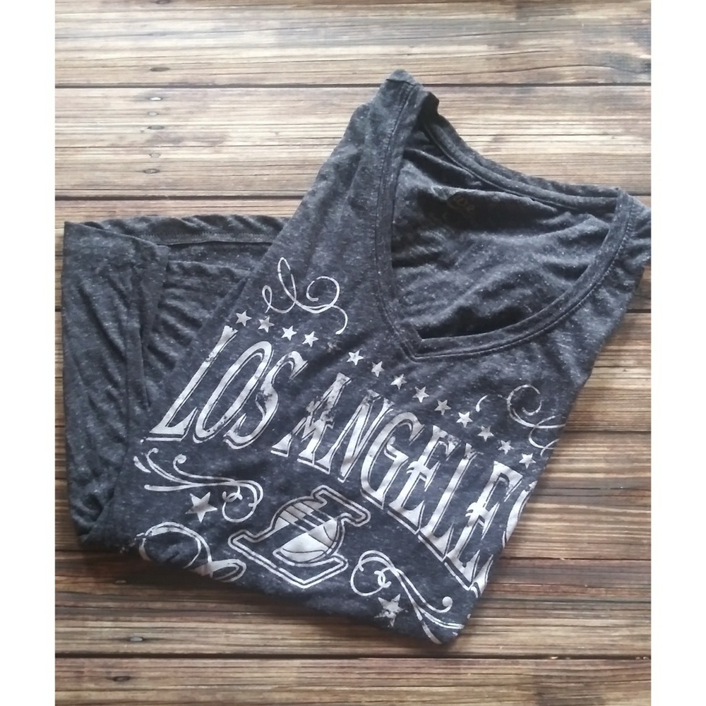 Size Large Dark Grey Los Angeles Lakers Shirt